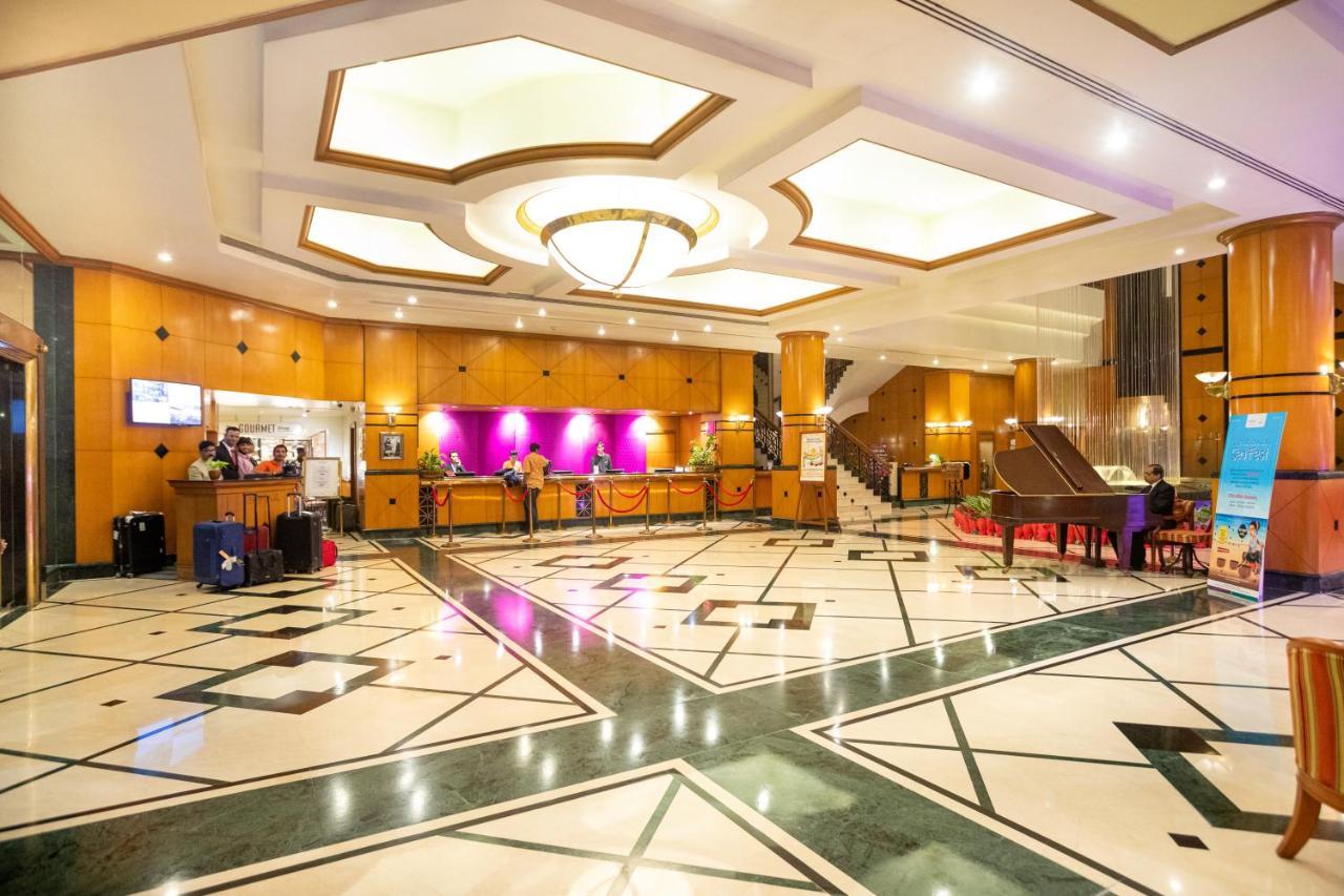 The Orchid Hotel Mumbai Vile Parle Екстериор снимка Lobby